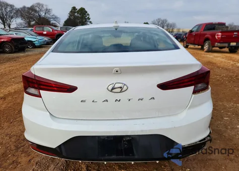 2019 Hyundai Elantra Sel z USA, uszkodzony, nr VIN 5NPD84LF9KH488596
